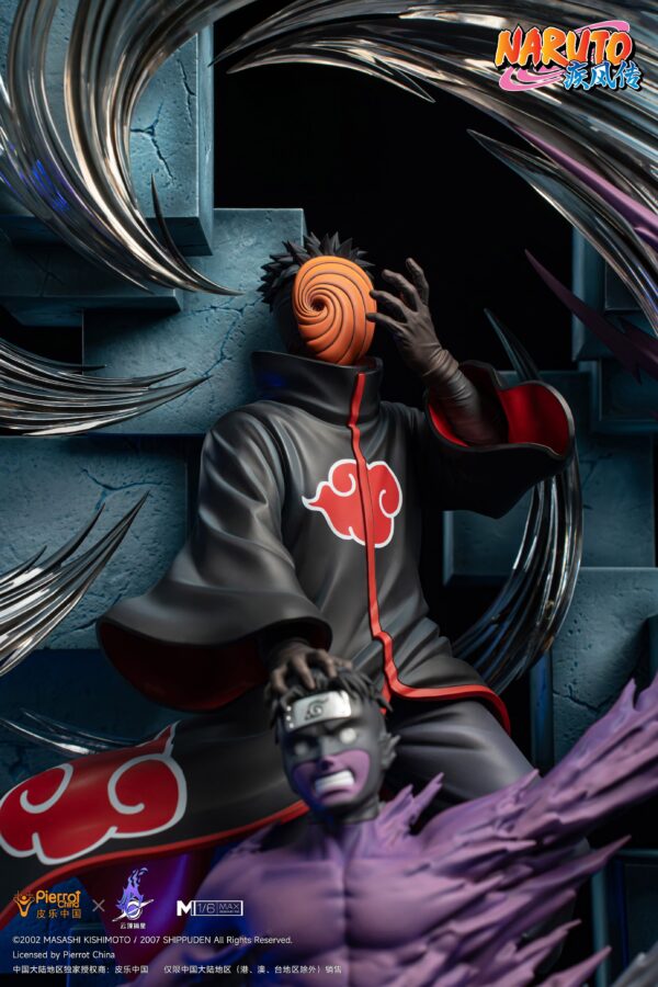 Tobi madara statue (5)
